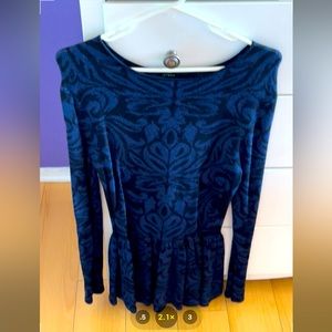 Stylish Modern Look Sweater For Women